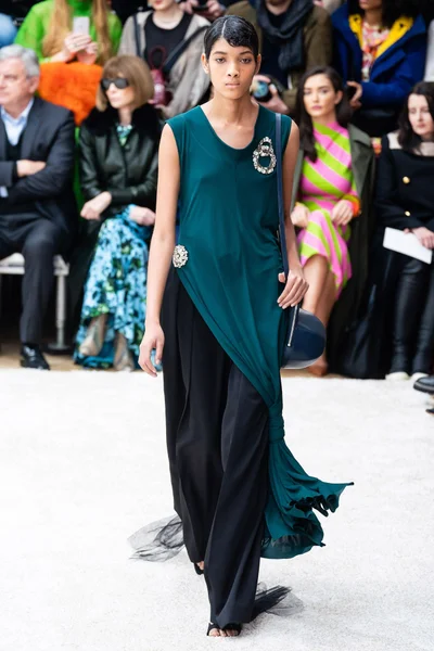 Look 35